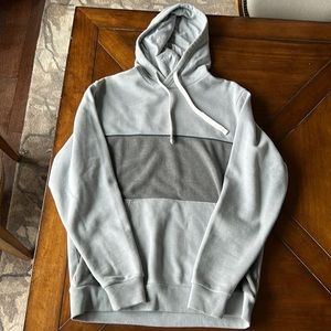 Under Armour Sweatshirt Sz: M